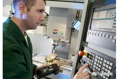 造成數(shù)控精雕機誤差的原因有哪些